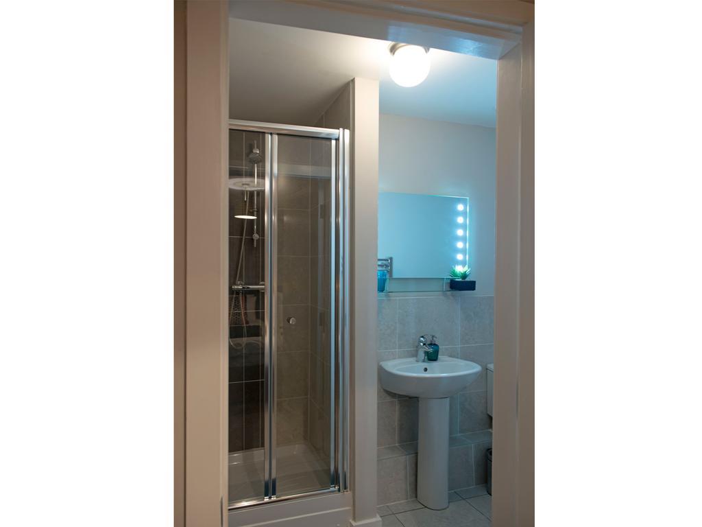 Lancaster City Apartment *